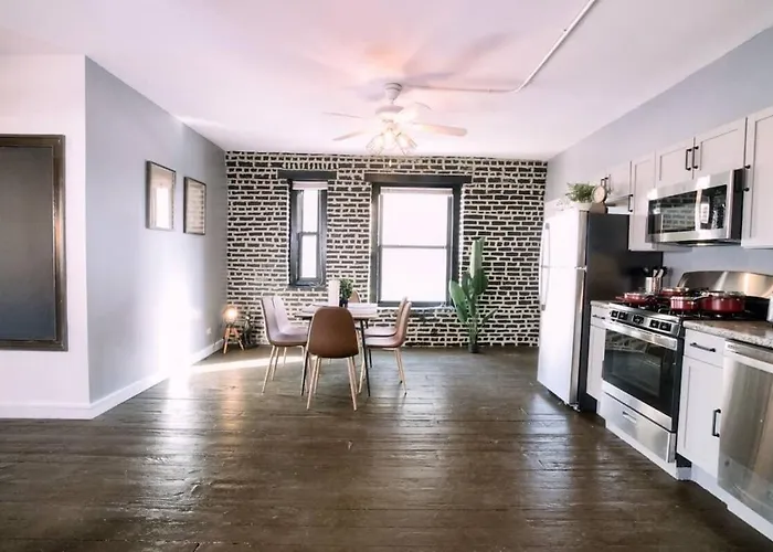 Spacious 4br Near Mccormick & Soldier Field * Чикаго
