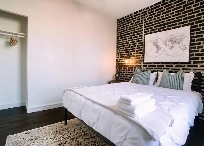 Spacious 4br Near Mccormick & Soldier Field Чикаго