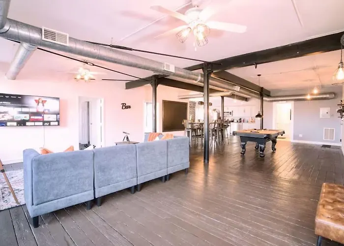 Spacious 4br Near Mccormick & Soldier Field